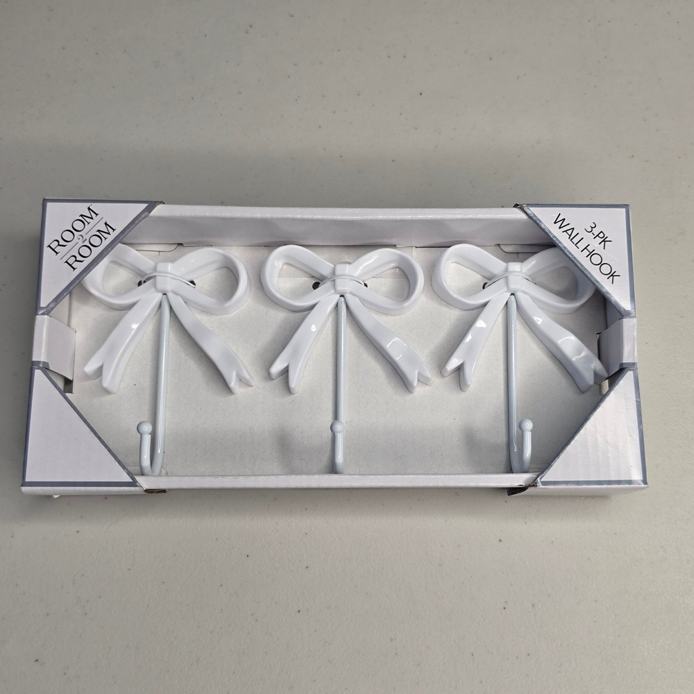 Room 2 Room Wall Hook Unisex OS White Bow 3-Pack Coquette Decorative Metal Hooks